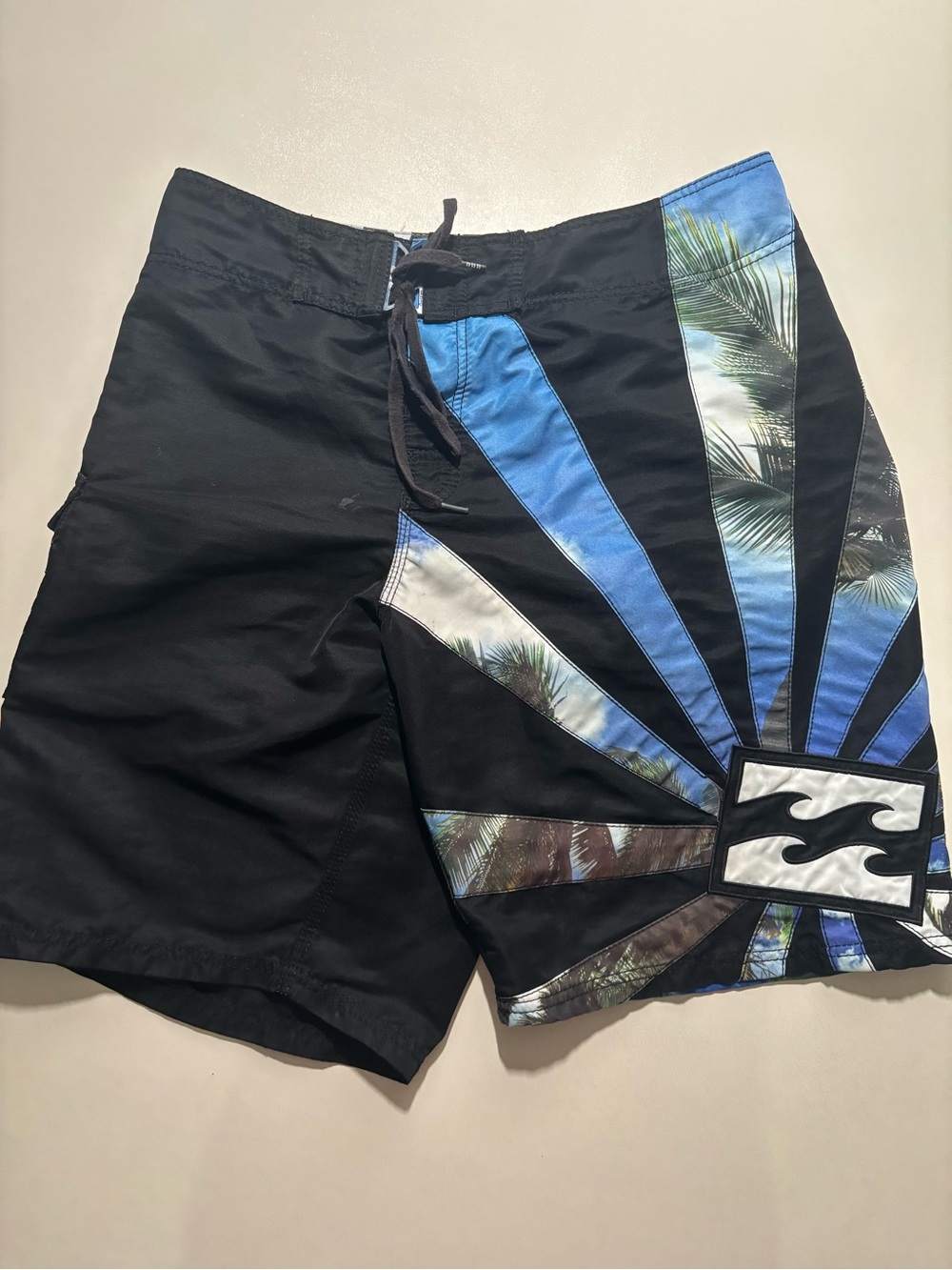 RARE Billabong Andy irons palm beach rising suns style board shorts (used)